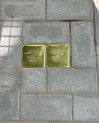 stolperstein_familie_renner_hamburg.jpg